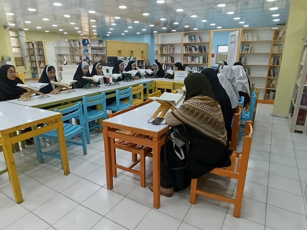 جمع‌خوانی سوره‌های قرآن، یادبود دهه فجر در کانون حاجی‌آباد