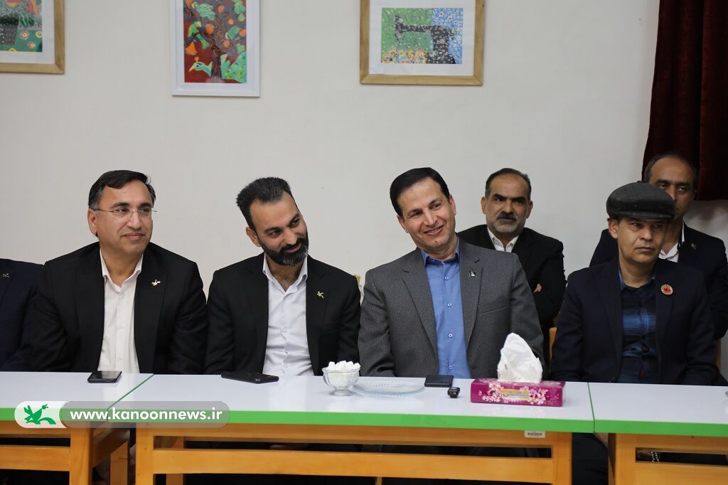 توسعه واقعی توسعه انسانها، تقویت انگیزه و حفظ کرامت همکاران است