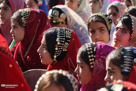 اهدای قفسه‌های کتاب چهارمحال و بختیاری