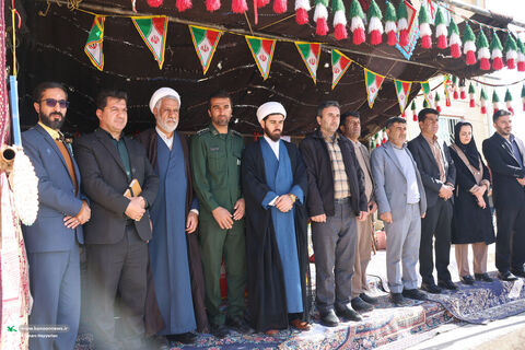 اهدای قفسه‌های کتاب چهارمحال و بختیاری