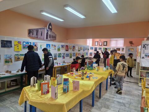 بزرگداشت چهل و هفتمین سالروز پیروزی شکوهمند انقلاب اسلامی در ایام الله دهه مبارک فجر با ویژه برنامه های فرهنگی، هنری و ادبی در مراکز کانون استان آذربایجان غربی