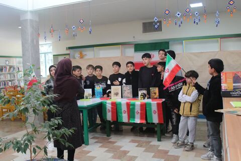 بزرگداشت چهل و هفتمین سالروز پیروزی شکوهمند انقلاب اسلامی در ایام الله دهه مبارک فجر با ویژه برنامه های فرهنگی، هنری و ادبی در مراکز کانون استان آذربایجان غربی