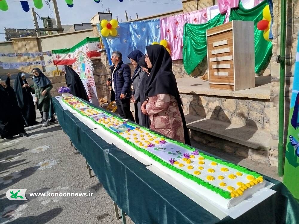 ویژهبرنامه «پیک امید» در روستای درجزین سمنان همزمان با دهه فجر و میلاد امام زمان (عج)