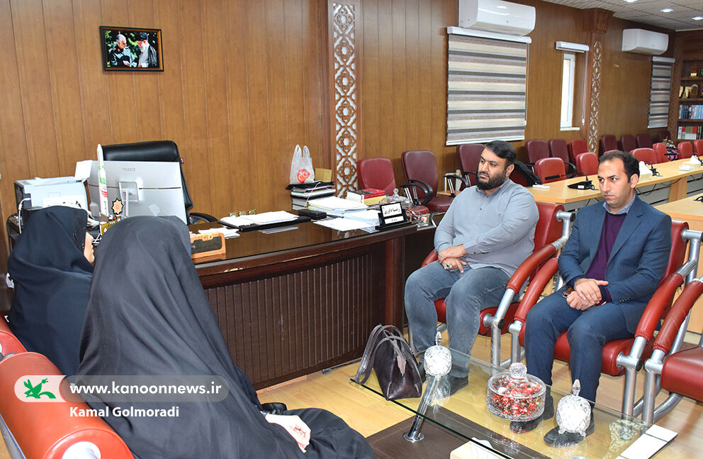 نشست مدیرکل کانون پرورش فکری لرستان و معاون آموزش ابتدایی استان برگزار شد