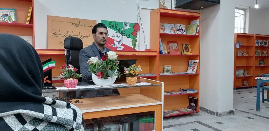 کارگاه تخصصی «ارتباط والدین با فرزندان» در مرکز شماره ۵ کانون کرمانشاه