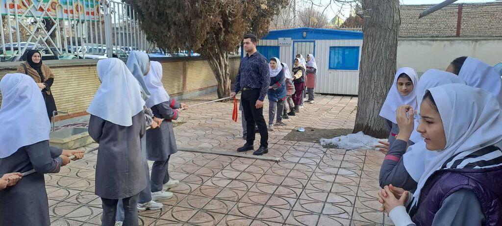 مسابقه بازی های بومی و محلی در کانون سلماس برگزار شد