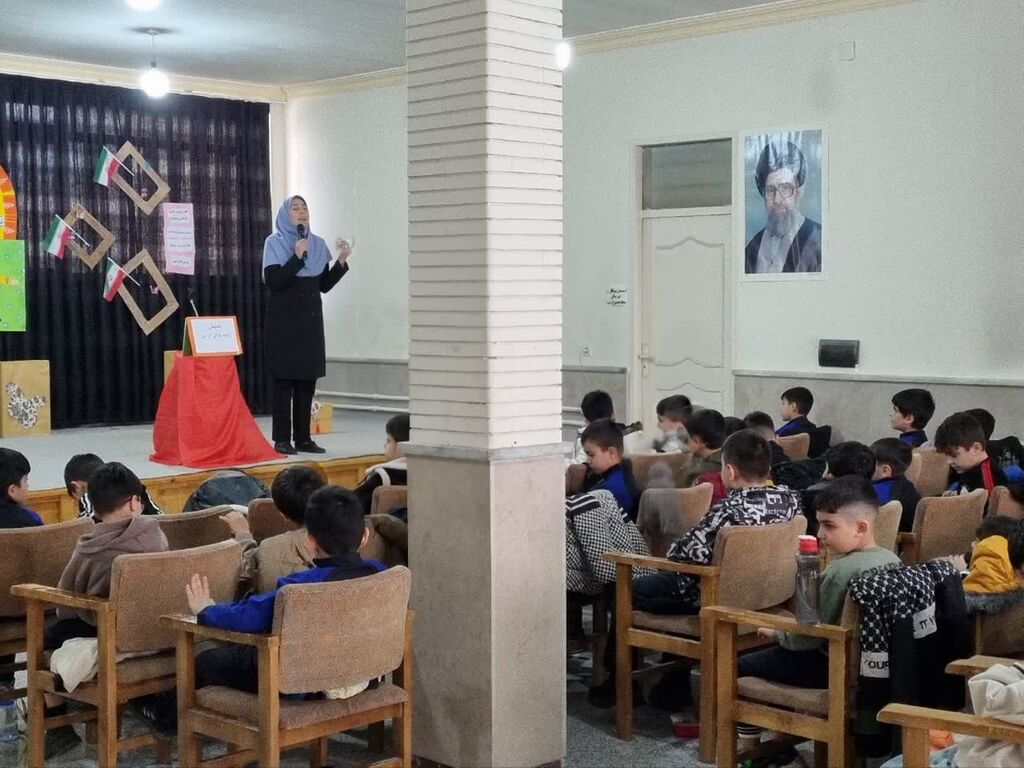 ویژه برنامه ای برای کودکان توسط کانون ماکو برگزار شد