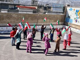 طنین‌انداز شدن «زنگ انقلاب» در مرکز فرهنگی هنری مادوان