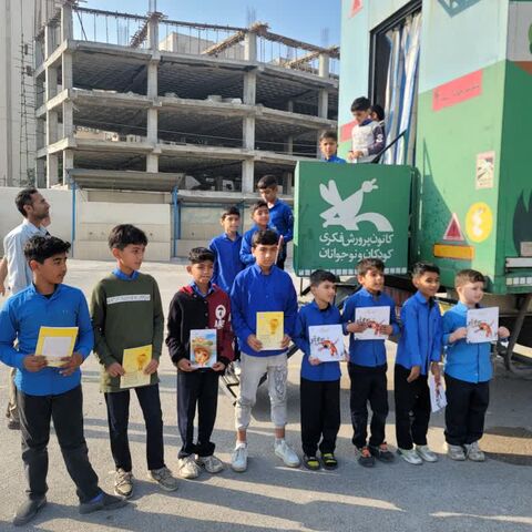 چهار اجرا در امتداد طرح نماد در ناحیه یک بندرعباس