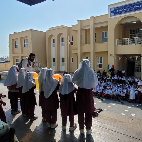 چهار اجرا در امتداد طرح نماد در ناحیه یک بندرعباس