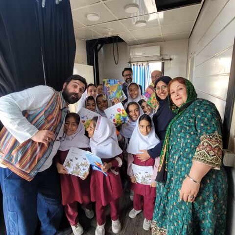 چهار اجرا در امتداد طرح نماد در ناحیه یک بندرعباس