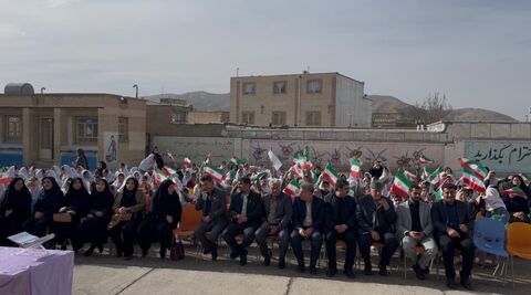 گزارش تصویری جشن انقلاب در روستای بانقلان به همت کتابخانه پستی