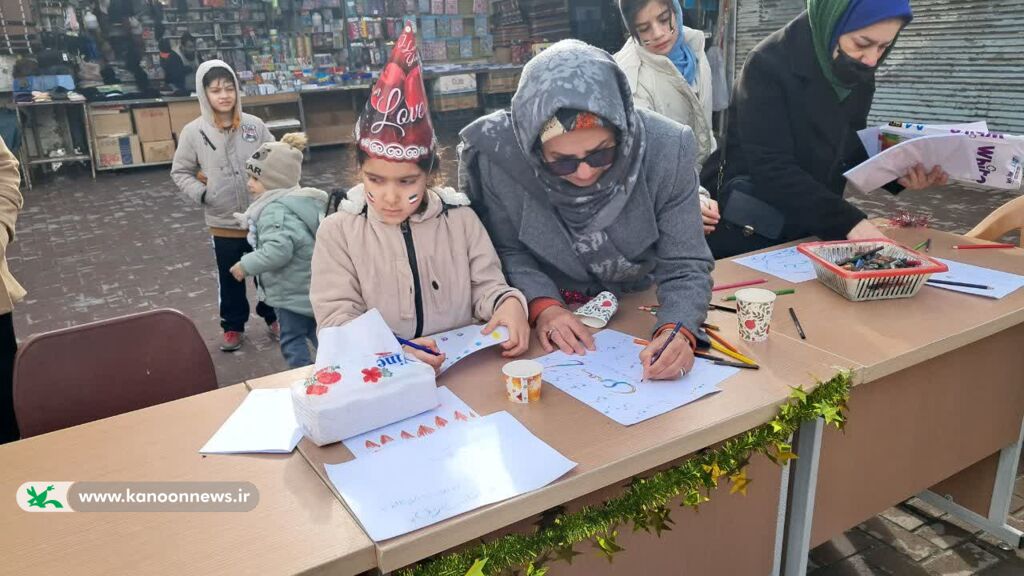 جشن مهدوی در بروجرد لرستان با مشارکت سه مرکز کانون برگزار شد