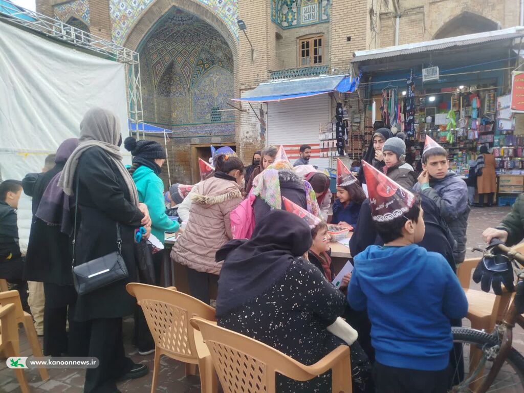 جشن مهدوی در بروجرد لرستان با مشارکت سه مرکز کانون برگزار شد