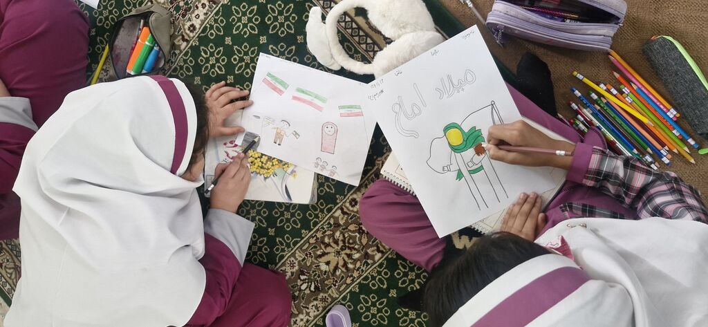 برپایی ایستگاههای نقاشی کانون پرورش فکری در باشت و لنده به مناسبت دهه فجر