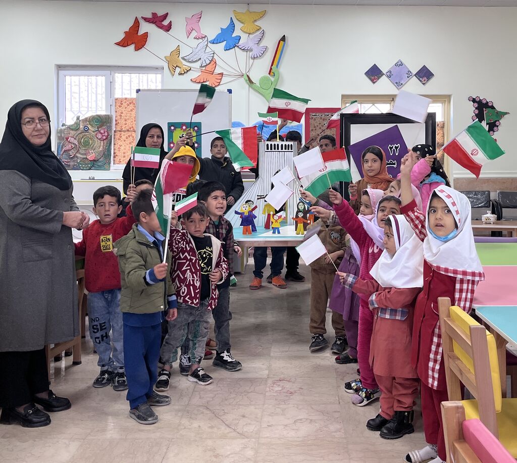 طنینانداز شدن «زنگ انقلاب» در مرکز فرهنگی هنری مادوان