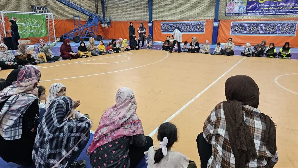 جشنواره بازی‌ مادر دختری به مناسبت ولادت حضرت مهدی(عج)