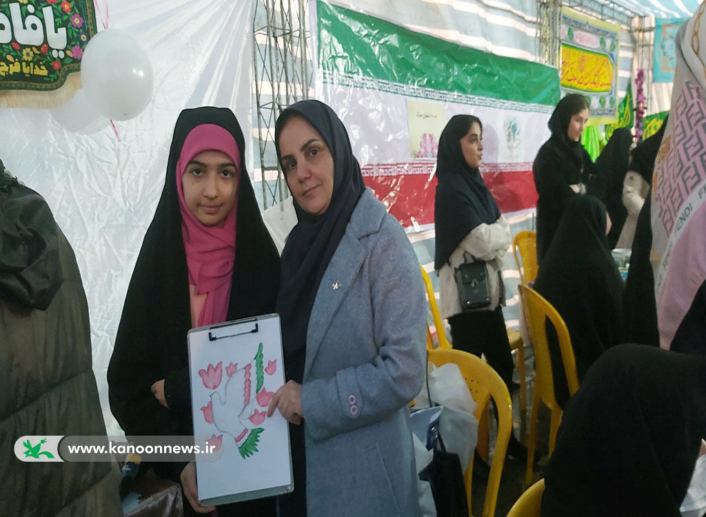 لحظههای معنوی کودکان رضوانشهری در جشن میلاد امام زمان(عج) و دهه فجر