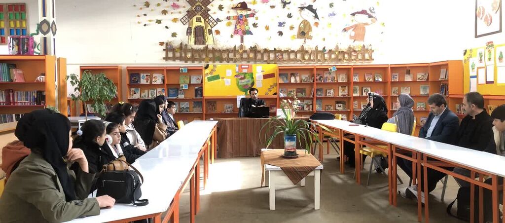 کارگاه آموزشی "سلامت روان خانواده" در مرکز شماره ۱ صحنه