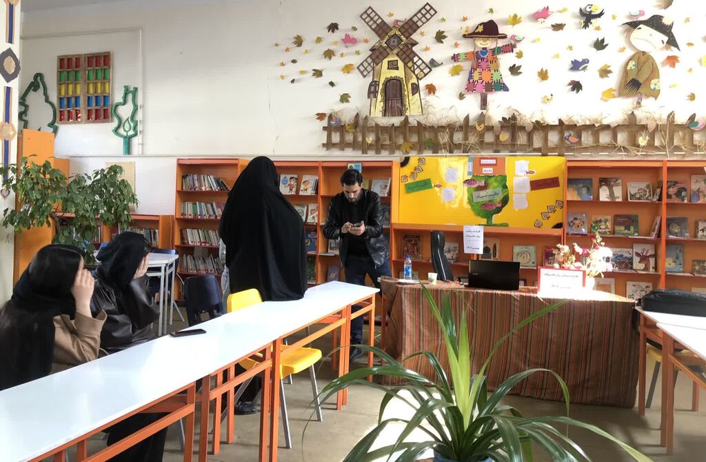 کارگاه آموزشی "سلامت روان خانواده" در مرکز شماره ۱ صحنه