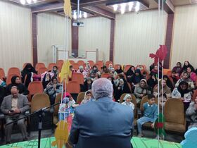 حضور سید حبیب نظاری، شاعر در جمع نوجوانان استان