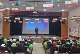 دهه مبارک فجر در مرکز فرهنگی هنری کنگان