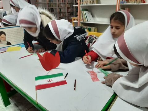 بزرگداشت چهل و هفتمین سالروز پیروزی شکوهمند انقلاب اسلامی در ایام الله دهه مبارک فجر با ویژه برنامه های فرهنگی، هنری و ادبی در مراکز کانون استان آذربایجان غربی