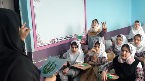 بزرگداشت چهل و هفتمین سالروز پیروزی شکوهمند انقلاب اسلامی در ایام الله دهه مبارک فجر با ویژه برنامه های فرهنگی، هنری و ادبی در مراکز کانون استان آذربایجان غربی