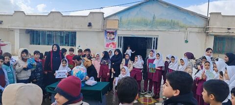 بزرگداشت چهل و هفتمین سالروز پیروزی شکوهمند انقلاب اسلامی در ایام الله دهه مبارک فجر با ویژه برنامه های فرهنگی، هنری و ادبی در مراکز کانون استان آذربایجان غربی