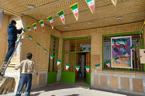 آذین‌بندی کانون‌های سراسر استان چهارمحال و بختیاری در دهه‌فجر