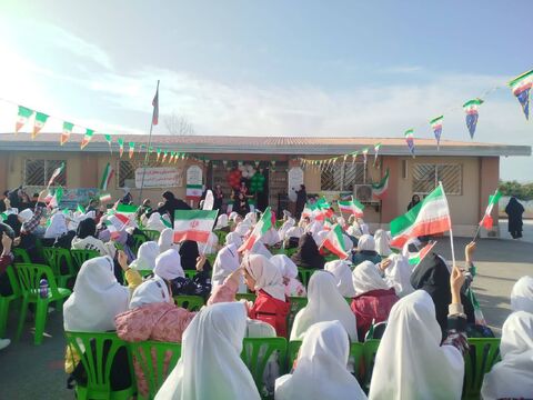 گرامیداشت دهه فجر در مراکز فرهنگی هنری کانون مازندران