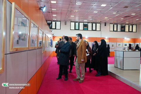 آیین گشایش نمایشگاه‌ دهمین دوسالانه هنرهای تجسمی کانون
