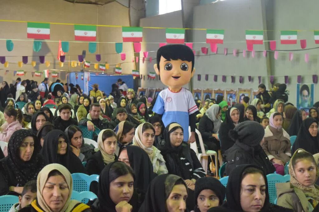 مربیان و کانون یاران شهرستان شوط با ویژه برنامه های فرهنگی و هنری مشارکت فعال داشتند