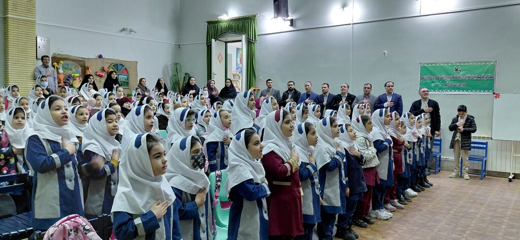 جشن انقلاب و میلاد امام زمان(عج) در کانون پرورش فکری ابهر برگزار شد