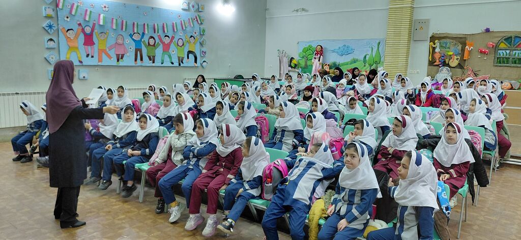 جشن انقلاب و میلاد امام زمان(عج) در کانون پرورش فکری ابهر برگزار شد