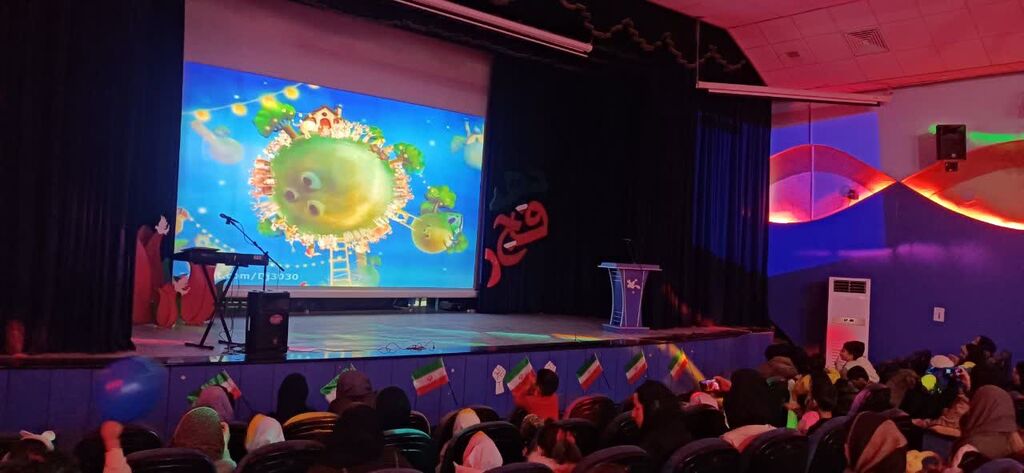 «جشن دهه فجر» در مرکز شماره ۲ کانون کرمانشاه