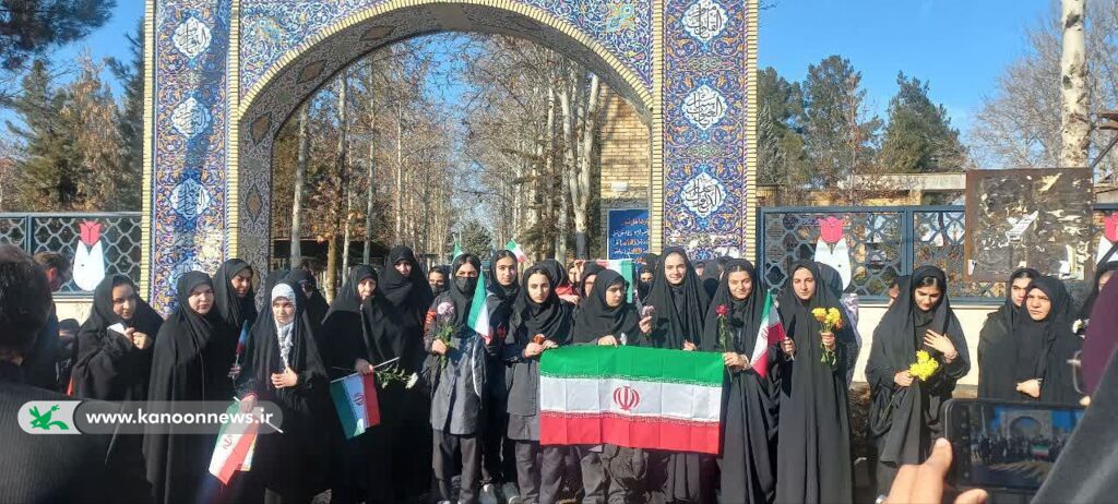 تجلیل از فرزند شهید توسط کانون پرورش فکری در شهر الشتر لرستان