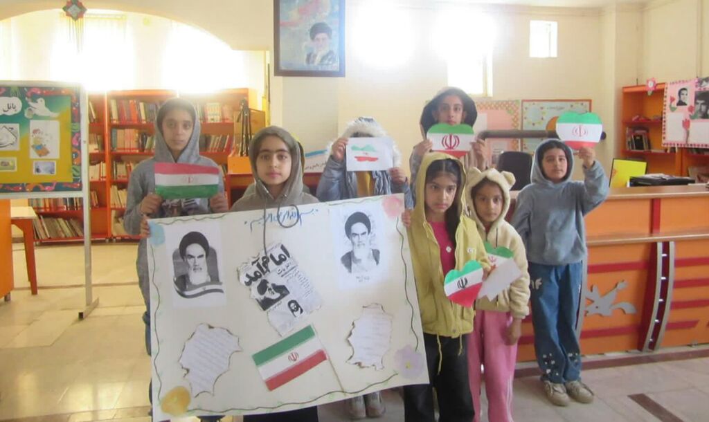 ویژه‌برنامه‌های دهه فجر و نیمه شعبان در مرکز گهواره اجرا شد