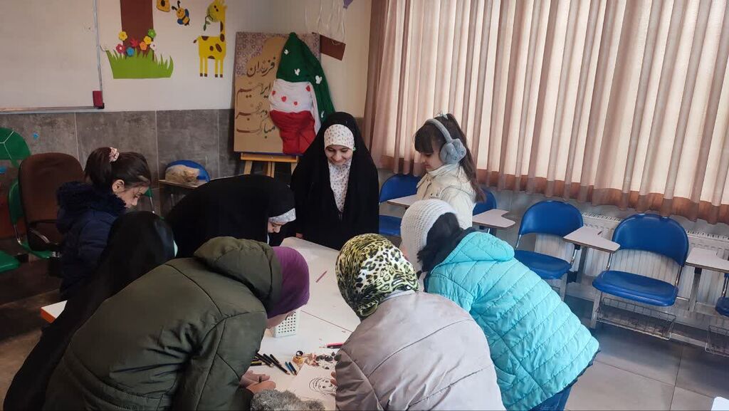 از رادیو انتظار تا چتر رنگی/ روایت میزبانی کانون همدان در برپایی جشن تولد امام مهربانی