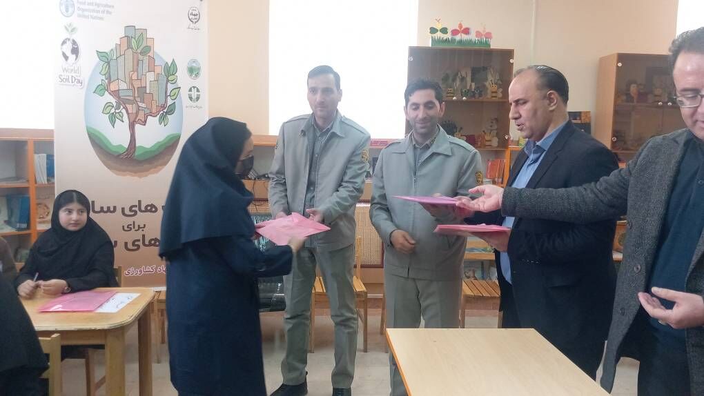 ویژه‌برنامه مرکز سیار روستایی ورزقان با مشارکت نهادهای اجتماعی