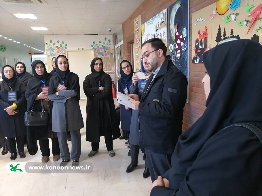 کودکان و نوجوانان معصوم‌اند؛ از این دریچه به آن‌ها نگاه کنید