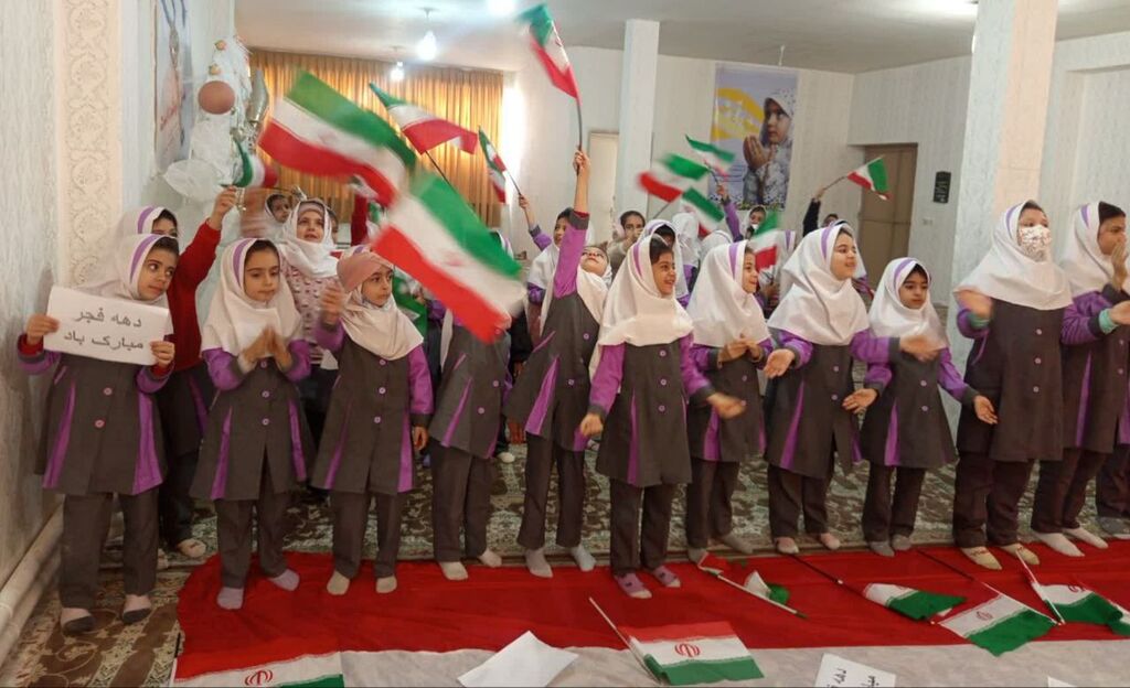 ویژهبرنامههای دهه فجر مرکز هوانیروز