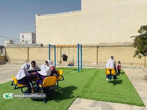 دهه مبارک فجر در مرکز فرهنگی هنری دیر