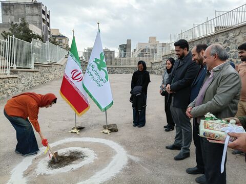 آیین کلنگ‌زنی نگارخانه تخصصی کودک و نوجوان در مشهد