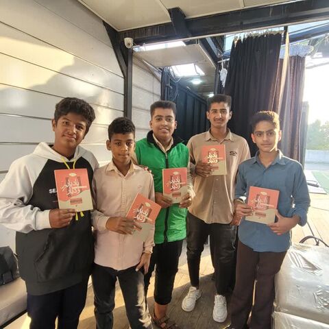 گزارش تصویری/ تماشاخانه سیار کانون پرورش فکری پس از 28 اجرا در استان هرمزگان به کار خود پایان داد