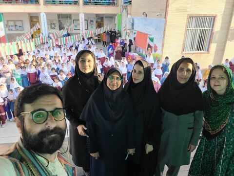 گزارش تصویری/ تماشاخانه سیار کانون پرورش فکری پس از 28 اجرا در استان هرمزگان به کار خود پایان داد