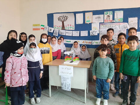 برنامه‌های دهه مبارک فجر در کتابخانه‌های سیار روستایی پارس‌آباد