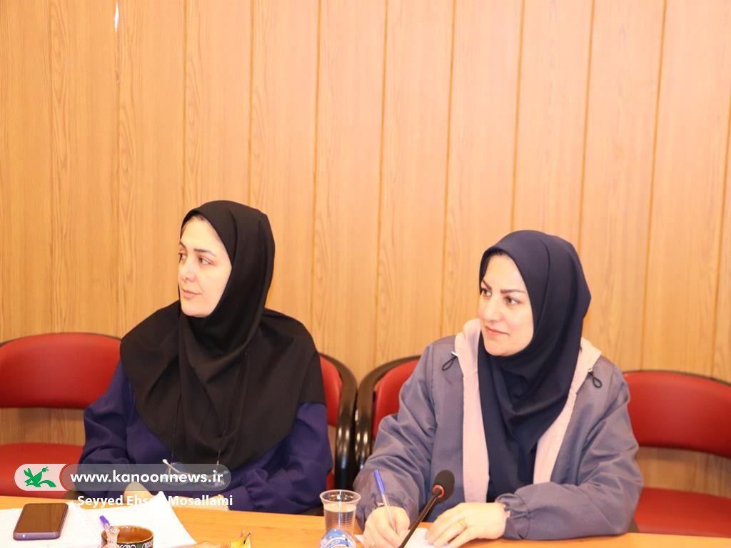 جلسه شورای اداری کارکنان کانون پرورش فکری گلستان برگزار شد