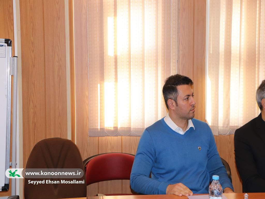جلسه شورای اداری کارکنان کانون پرورش فکری گلستان برگزار شد