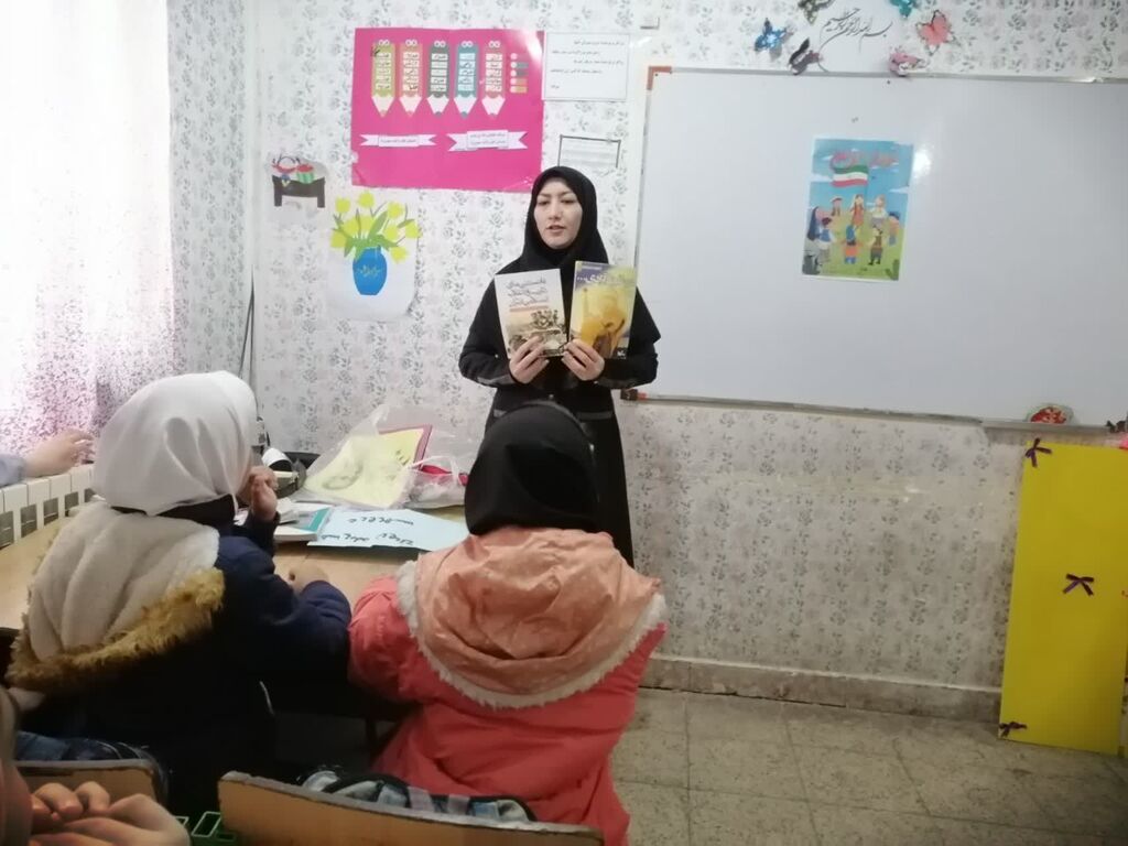 جشن تولد امید در مدارس؛ همصدایی دهه فجر و میلاد امام زمان(عج) با هنر و کتاب